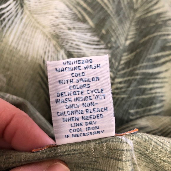 Breakwater Men’s Palm Leaf Hawaiian Vacation Shirt - Picture 6 of 6